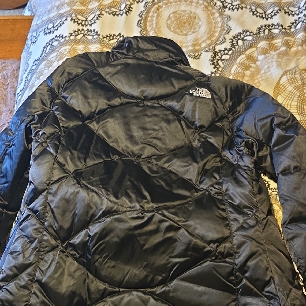 The North Face Black Diamond-Quilt Insulated Jacket - Picture 8 of 8